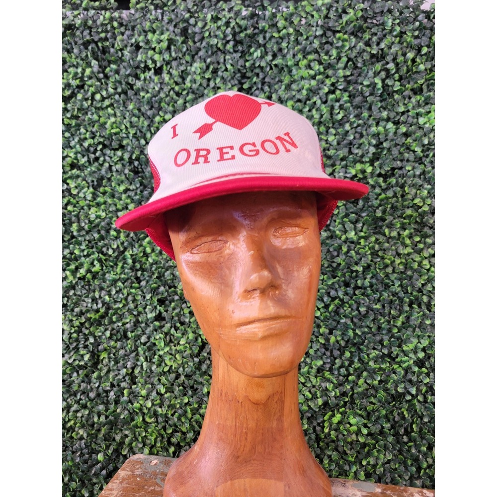 vtg 80s I LOVE OREGON Trucker Hat // tourist natue grunge portland destination